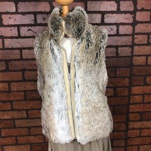 HIGH QUALITY faux fur vest